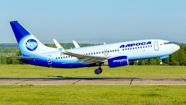 EI-GFR:Boeing 737-700:Алроса